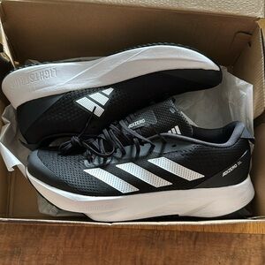 Adizero SL Men’s 10 Brand New with Tags